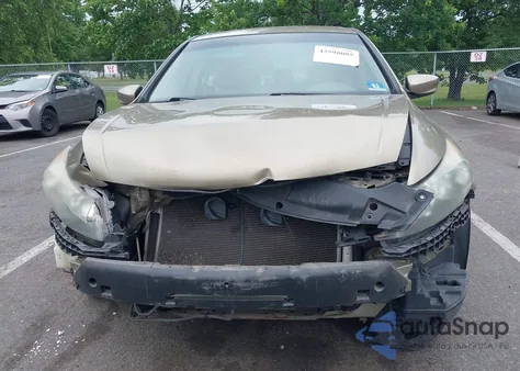 2008 Honda Accord 2.4 Ex-L z USA, uszkodzony, nr VIN 1HGCP268X8A009572